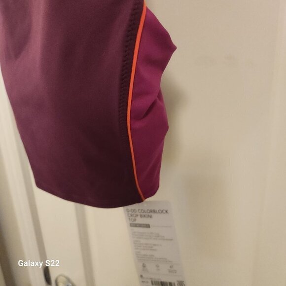 Athleta ColorBlock D-DD Crop Bikini Top. NWT. Size Small. - Picture 3 of 10